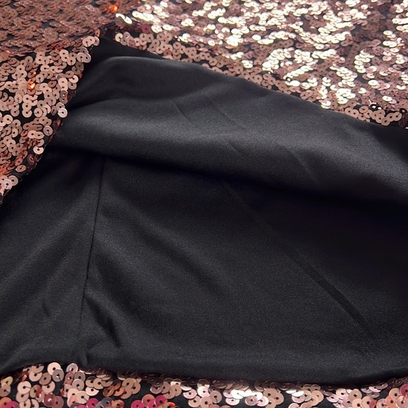 TORRID Rose Gold Sequins Stretchy Mini Skirt Size 2X Like New - Picture 11 of 15